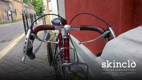 skinclò-bike-bag-on-french-randonneuse-motobecane