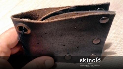 skinclò-genuine-leather-hancrafted-wallet-rider-cyclist-portafogli-in-pelle-fatto-a-mano-ciclista-rider-motociclista-made-in-italy